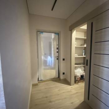 Продается 1-комнатная квартира, 33 м²