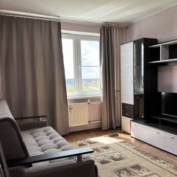 Сдается 1-комнатная квартира, 38 м²