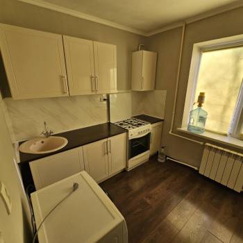 Сдается 1-комнатная квартира, 39 м²