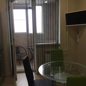 Сдается 1-комнатная квартира, 50 м²