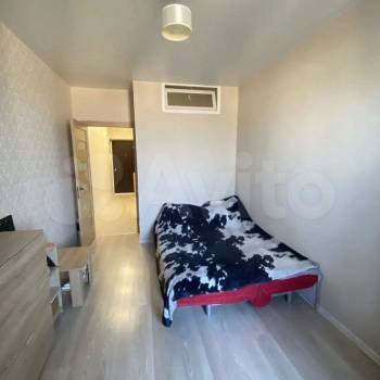 Продается 1-комнатная квартира, 24,7 м²