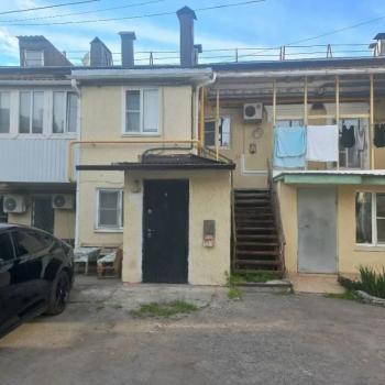 Продается 3-х комнатная квартира, 48 м²