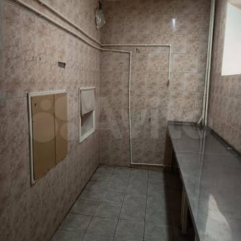 Сдается Нежилое помещение, 300 м²