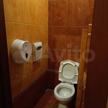 Сдается Нежилое помещение, 300 м²