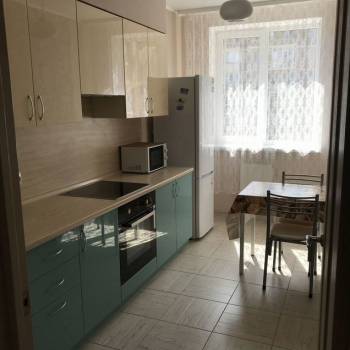 Сдается 1-комнатная квартира, 35 м²