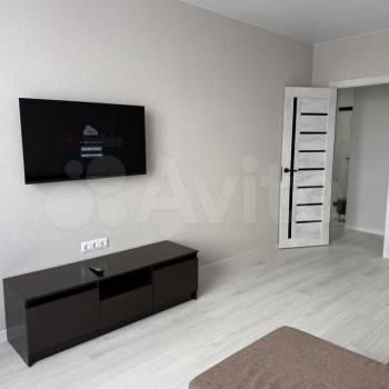 Сдается 2-х комнатная квартира, 65 м²
