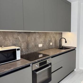 Сдается 2-х комнатная квартира, 65 м²
