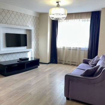 Сдается 2-х комнатная квартира, 80 м²