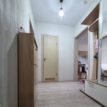 Продается 1-комнатная квартира, 46 м²