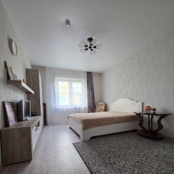 Продается 1-комнатная квартира, 46 м²