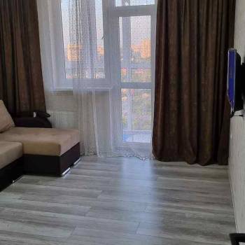 Сдается 1-комнатная квартира, 40 м²
