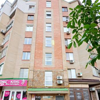 Продается 2-х комнатная квартира, 74 м²