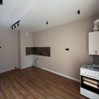 Продается 1-комнатная квартира, 30,4 м²