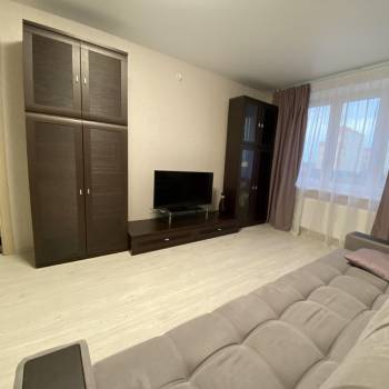 Сдается 1-комнатная квартира, 37 м²