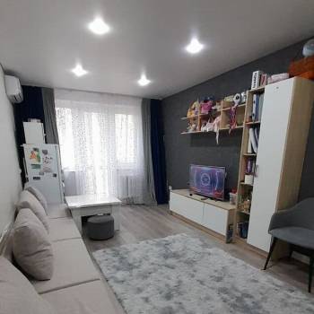 Продается 3-х комнатная квартира, 59 м²