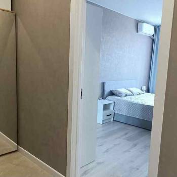 Сдается 1-комнатная квартира, 49 м²