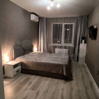 Сдается 1-комнатная квартира, 49 м²