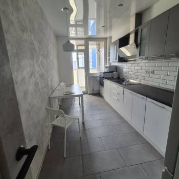 Сдается 1-комнатная квартира, 42 м²