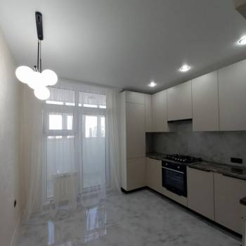 Продается 1-комнатная квартира, 40 м²