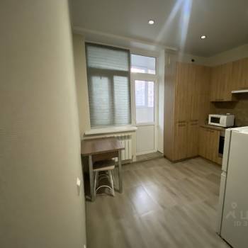 Продается 1-комнатная квартира, 34 м²