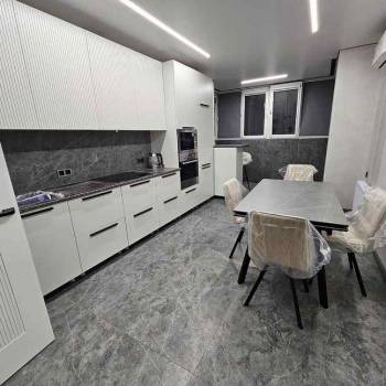 Сдается Многокомнатная квартира, 65 м²