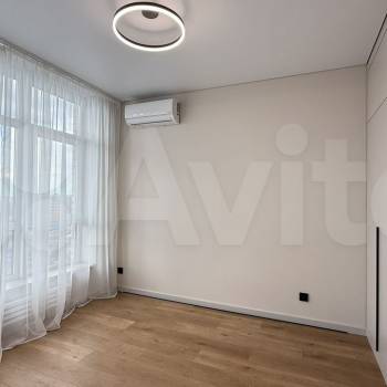 Продается Многокомнатная квартира, 80 м²