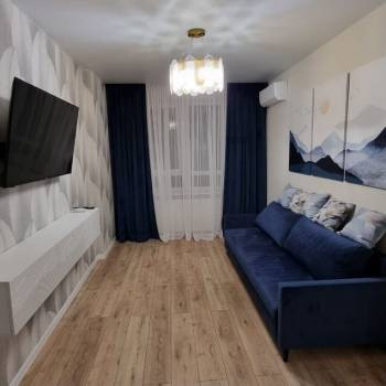 Сдается 1-комнатная квартира, 42 м²