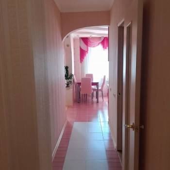 Продается 1-комнатная квартира, 46 м²