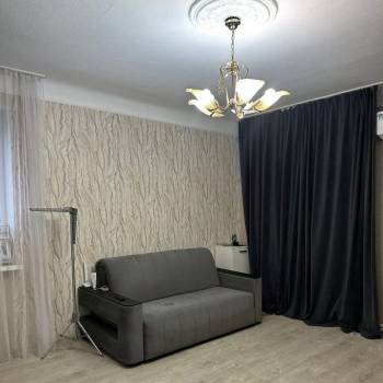 Продается 1-комнатная квартира, 32 м²