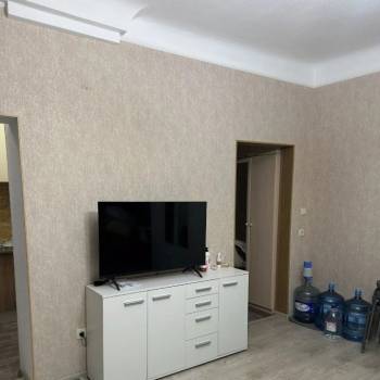 Продается 1-комнатная квартира, 32 м²