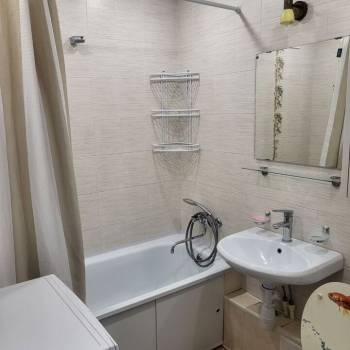 Продается 1-комнатная квартира, 35 м²