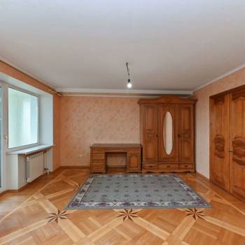 Продается Многокомнатная квартира, 119,8 м²