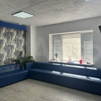 Продается Нежилое помещение, 425 м²