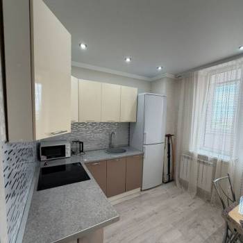Сдается 1-комнатная квартира, 50 м²