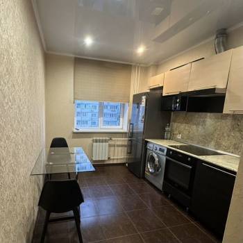 Сдается 1-комнатная квартира, 42,6 м²