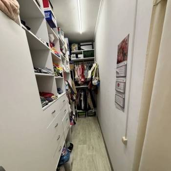 Продается Многокомнатная квартира, 100 м²