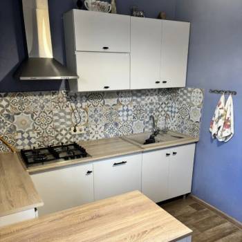 Продается Многокомнатная квартира, 100 м²