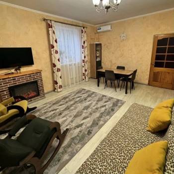 Продается Многокомнатная квартира, 100 м²