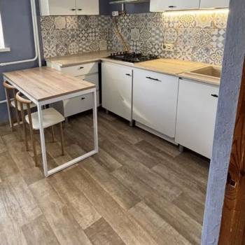 Продается Многокомнатная квартира, 100 м²