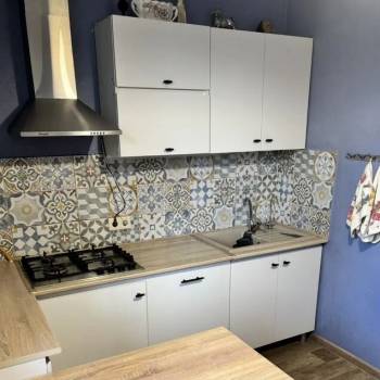 Продается Многокомнатная квартира, 100 м²