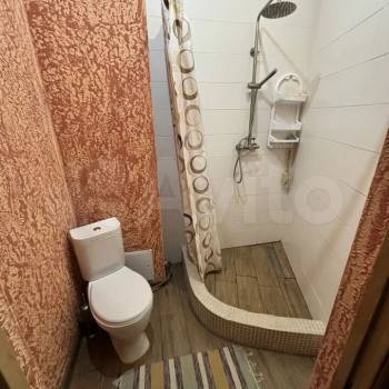 Продается Многокомнатная квартира, 100 м²