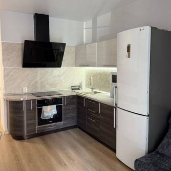 Сдается 1-комнатная квартира, 45 м²