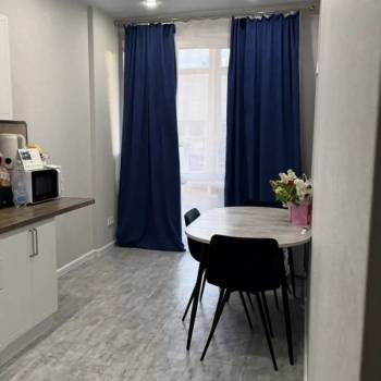 Сдается 1-комнатная квартира, 40 м²