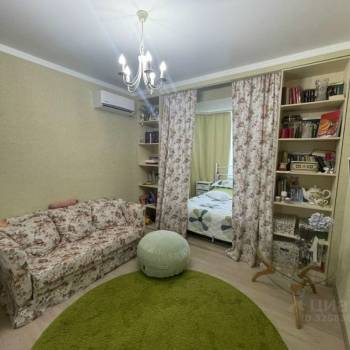 Продается 1-комнатная квартира, 32 м²