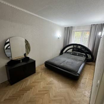 Сдается Многокомнатная квартира, 60 м²