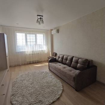 Сдается 1-комнатная квартира, 45 м²