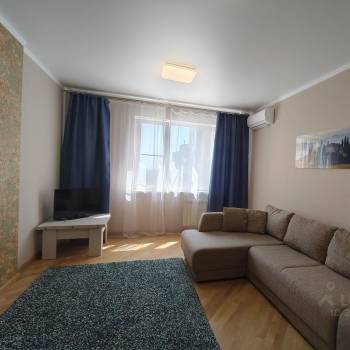 Сдается 1-комнатная квартира, 45 м²