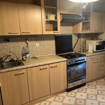 Сдается 2-х комнатная квартира, 79,6 м²