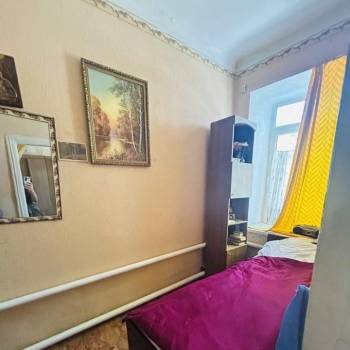 Продается 3-х комнатная квартира, 48 м²