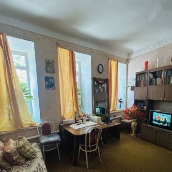 Продается 3-х комнатная квартира, 48 м²